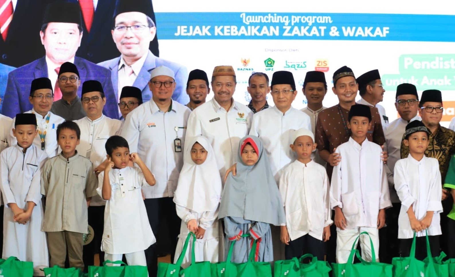 Lakukan Kolaborasi Salurkan Bantuan ke Seluruh Indonesia, Kemenag, BAZNAS serta LAZ Gelar Lebaran Yatim dan Penyandang Disabilitas 2025