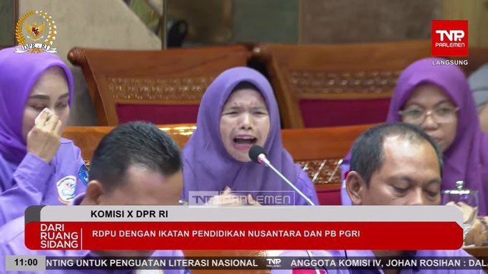 Guru Honorer R4-Tak Jadi PPPK, Menangis di Rapat Dengar Pendapat Umum Dengan Komisi X DPR