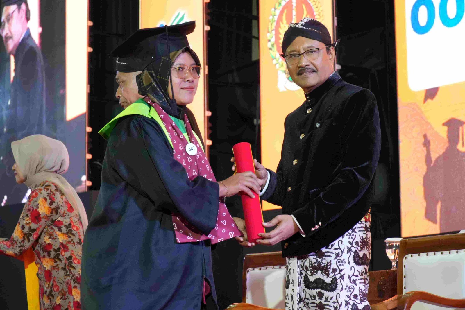 1.000 Penerima Bansos "Diwisuda" oleh Kemensos di UGM, Siap Hidup Mandiri