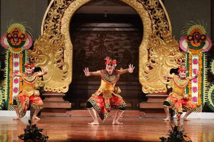 Pengertian Level pada Gerak Tari dan Contoh Penerapannya