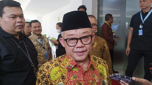 Abdul Mu'ti : Menumbuhkan Nilai Kasih Sayang Melalui Hidden Curriculum. Apa itu?
