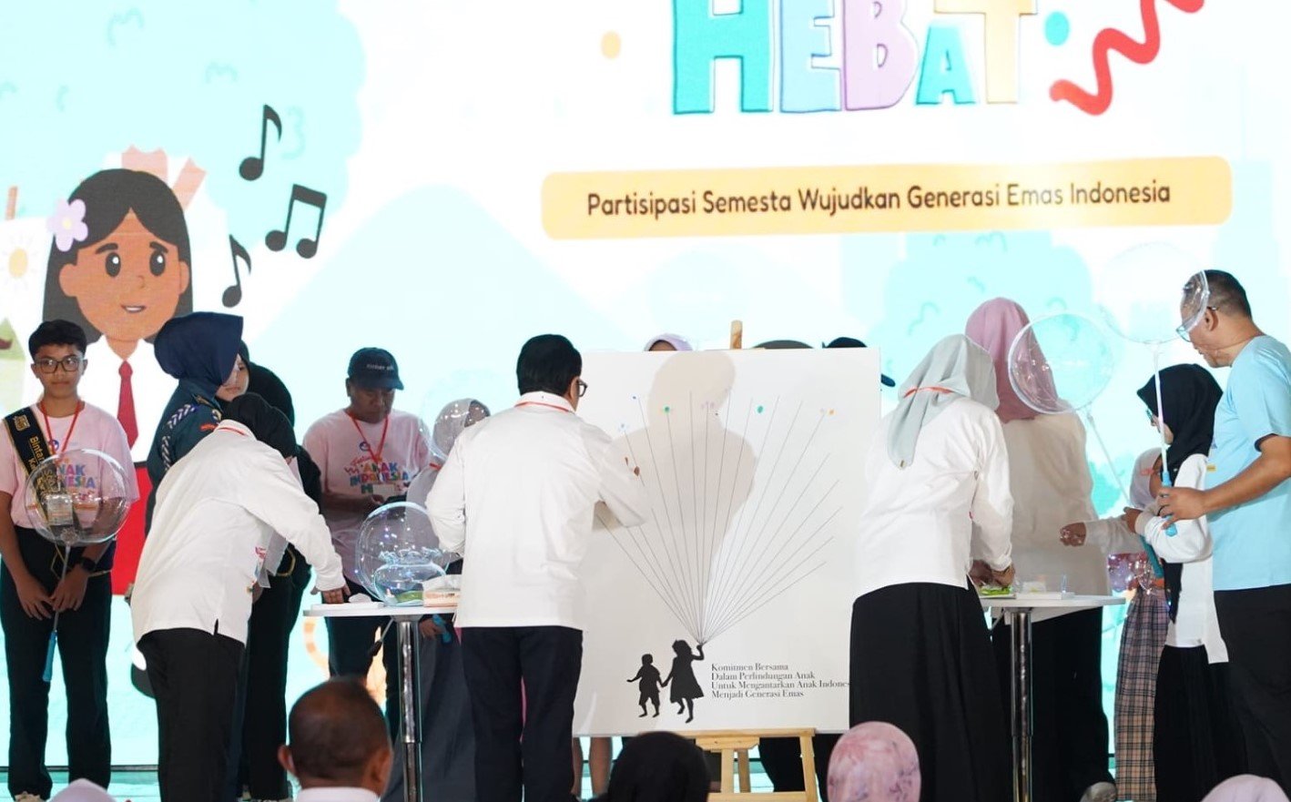 Komitmen Jaga Generasi Emas Penerus Bangsa, Sekjen Kemenag Ikuti Ikrar Perlindungan Anak di TMII