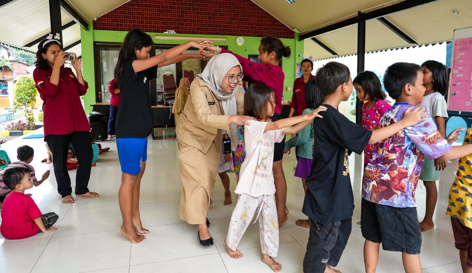 Peran Faktor Pendukung dan Penghambat dalam Proses Asimilasi