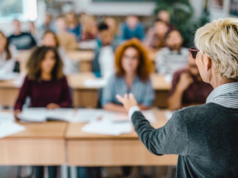 Rumus dan Penggunaan Future Continuous Tense yang Perlu Kamu Tahu