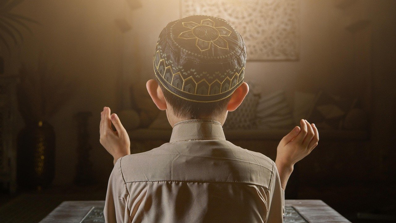 Apakah Sholat Dhuha Membaca Doa Iftitah? Ini Penjelasan dan Dalilnya