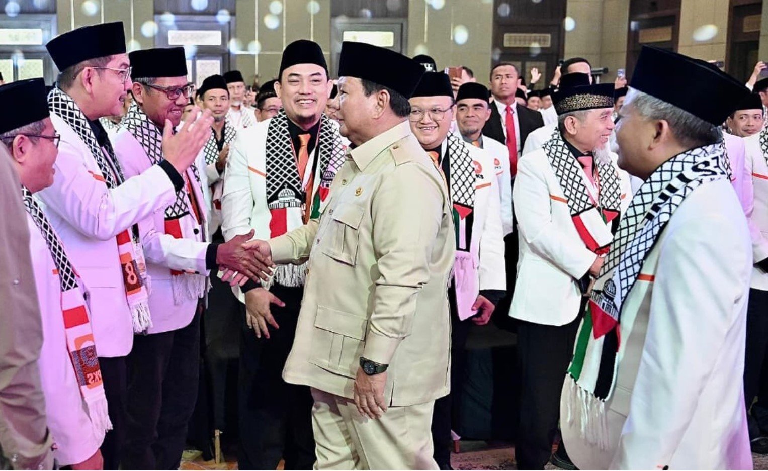Presiden Prabowo Komitmen Perkokoh Ekonomi Rakyat melalui berbagai Program Strategis, Apa saja Programnya? Simak di Sini!