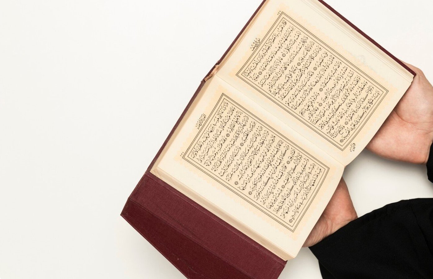 Kemenag Sediakan Master Mushaf Al-Qur'an Isyarat Metode Tilawah Lengkap 30Juz secara Gratis!