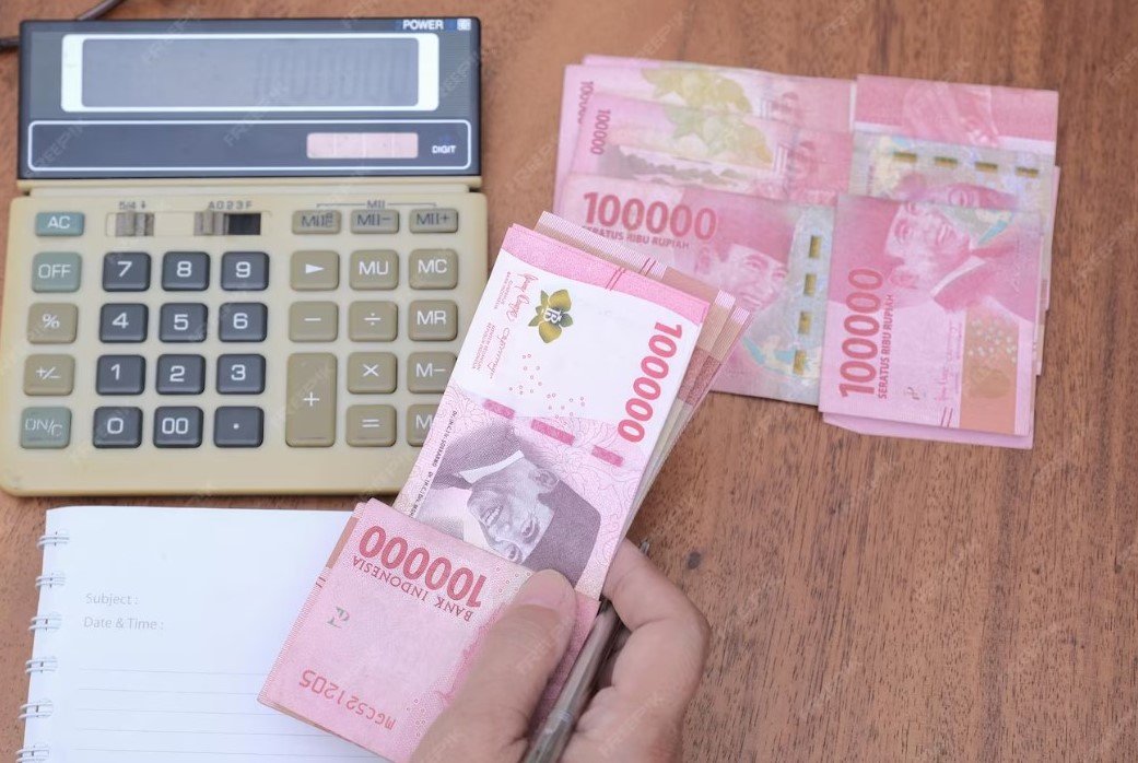 UMK Jabar 2026 Resmi Berlaku, Gaji Bekasi Kini Lebih Tinggi dari Jakarta