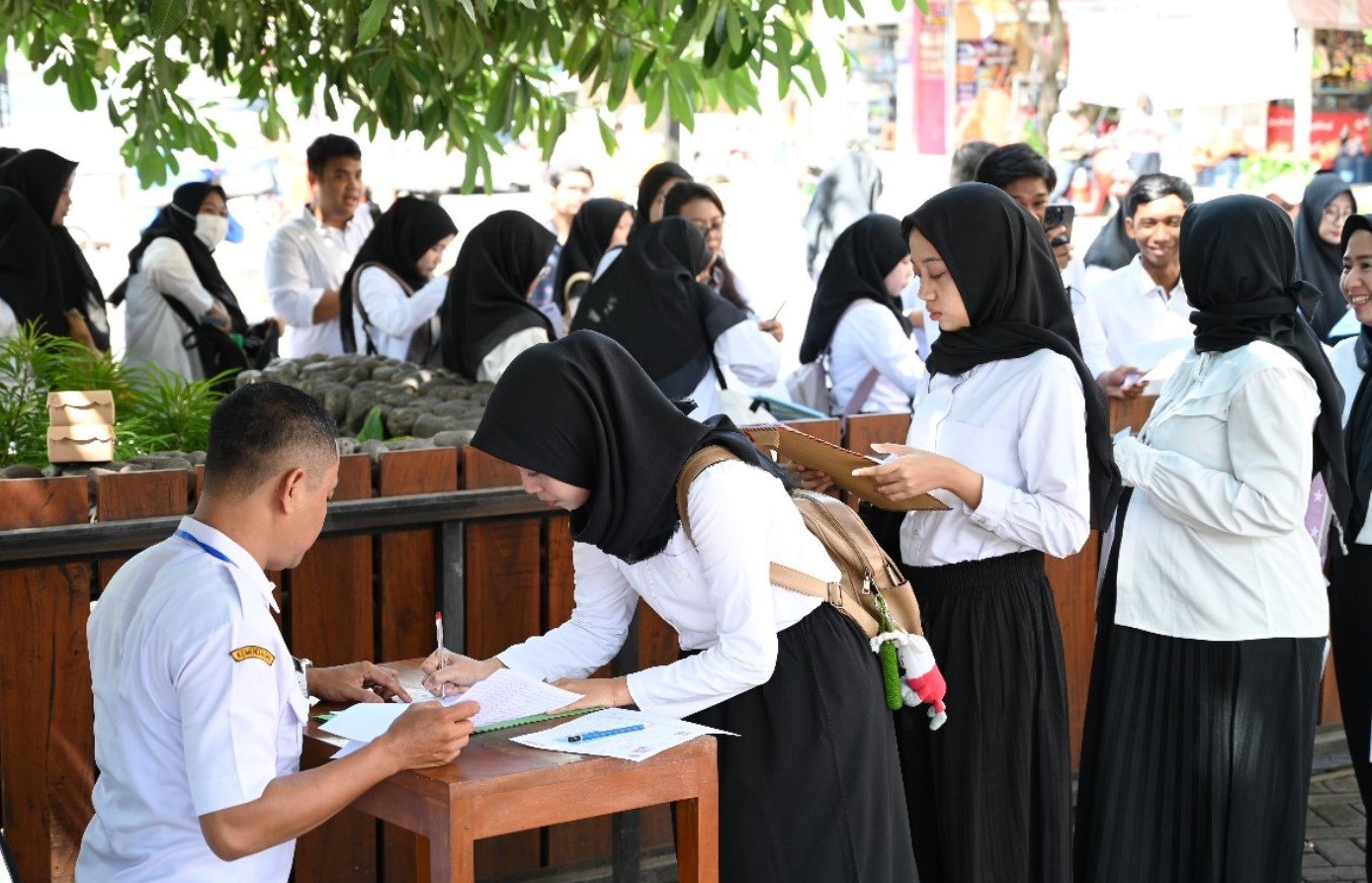 Peluang CPNS 2026 untuk Lulusan SMA/SMK, Gaji Diprediksi Capai Rp4,1 Juta