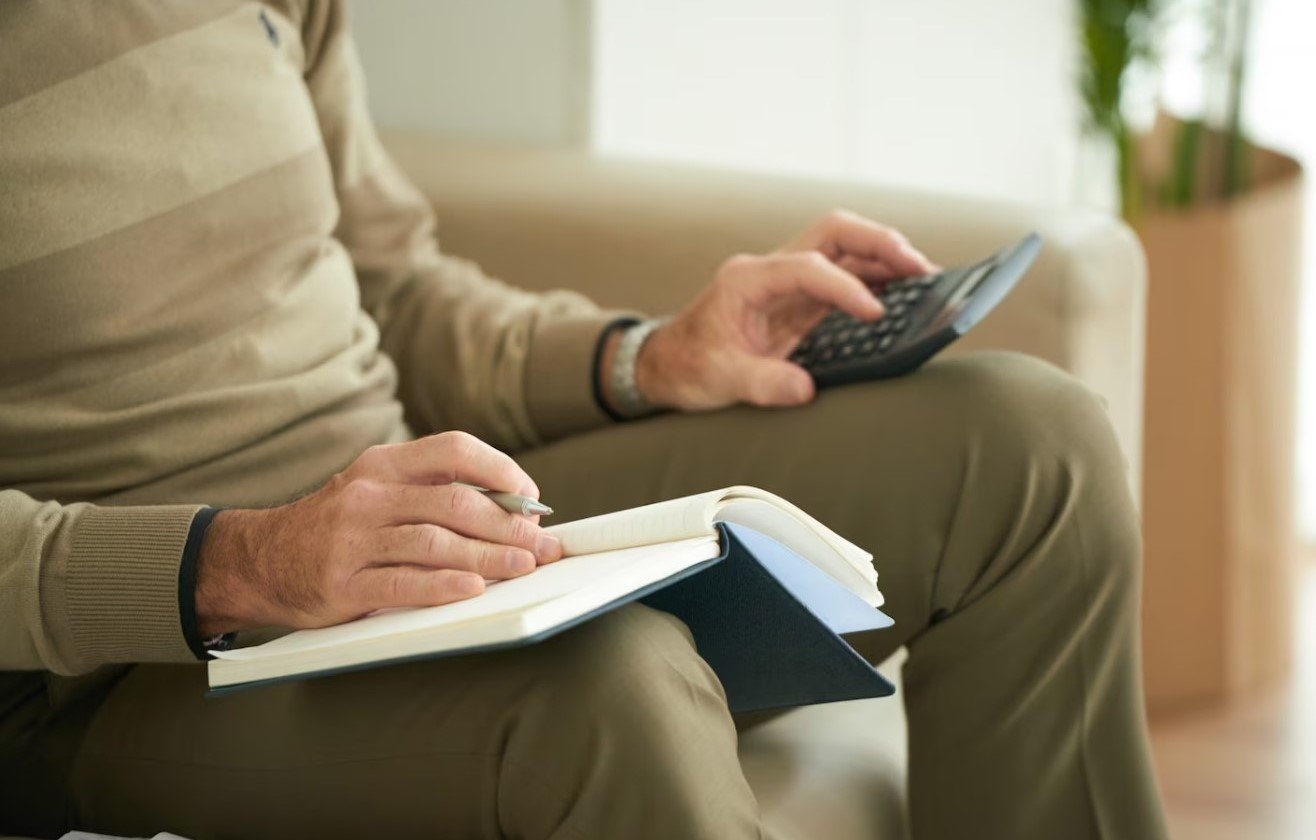 Berikut ini Cara Mudah Agar Gaji Pensiunan PNS Cair Lancar Setiap Awal Bulan