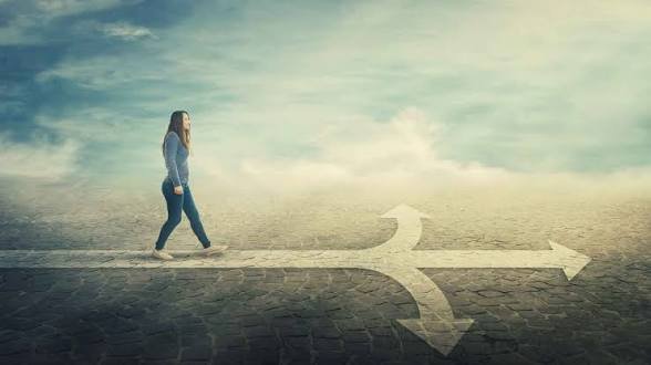 Bukan Soal Sibuk, Tapi Soal Arah: Ketika Waktu Kita Sebenarnya Habis di Tempat yang Salah