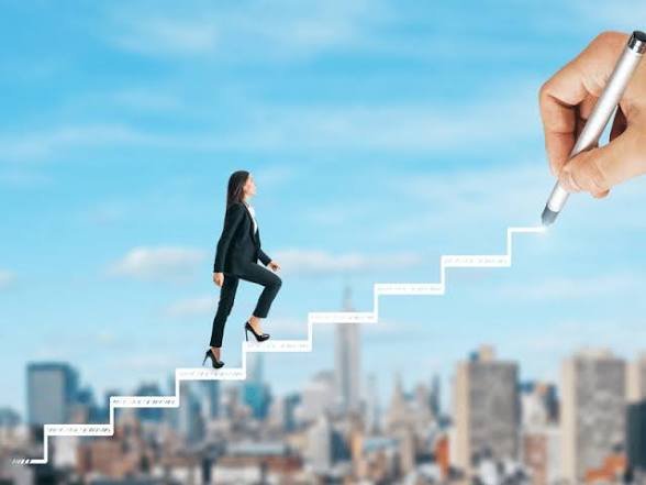 Kerja yang Dicintai atau Kerja yang Menghidupi: Dilema yang Terus Berulang
