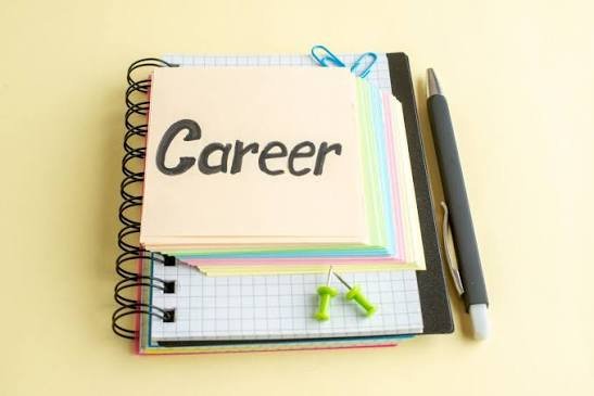 Bekerja dengan Hati, Tapi Tetap Memikirkan Isi Dompet