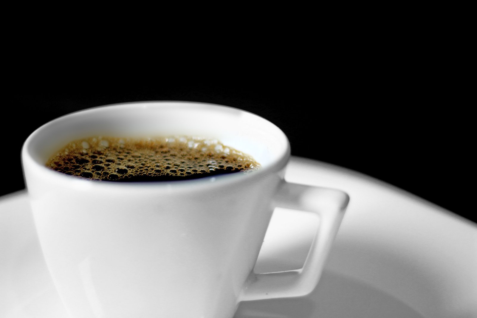 Secangkir Kopi yang Mengubah Dunia: Jejak Minuman Sederhana dalam Revolusi Pemikiran Manusia