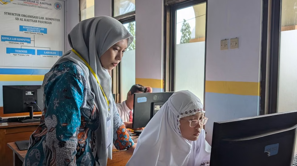 Baru 25 Persen Sekolah di Indonesia Ajarkan Coding dan AI, Kemendikdasmen Siapkan Pelatihan Guru