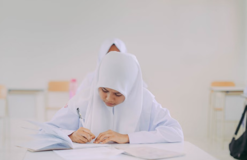 Kabar Baik untuk Guru Pesantren, Kemenag Siapkan Program “Ustadz Punya Rumah” dengan Skema KPR Khusus