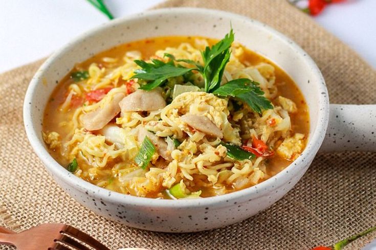 Benarkah Mie Instan Berbahaya? Pahami Temuan Riset tentang Kaitannya dengan Sindrom Metabolik