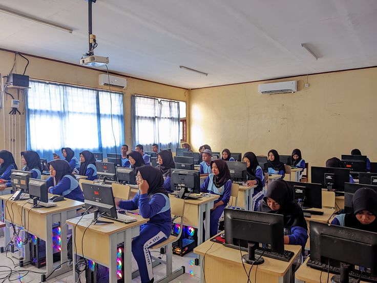 Latihan Soal TKA Bahasa Indonesia 2026/2027: 10 Soal Pilihan Ganda, Kunci Jawaban, dan Pembahasan Lengkap