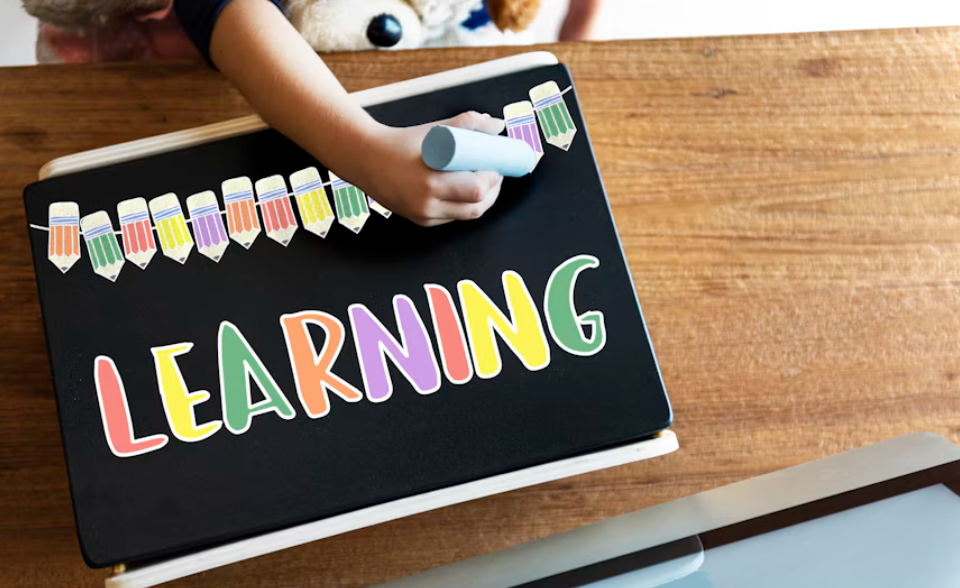 Pentingnya Literasi Digital untuk Anak, Ini 4 Dampak Buruk yang Bisa Dicegah Sejak Dini