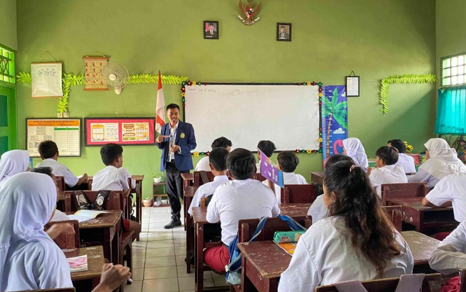 Jelang Hari Santri 2026, LAZISNU Kedokanbunder Indramayu Salurkan Bantuan Pendidikan untuk Santri di 7 Desa
