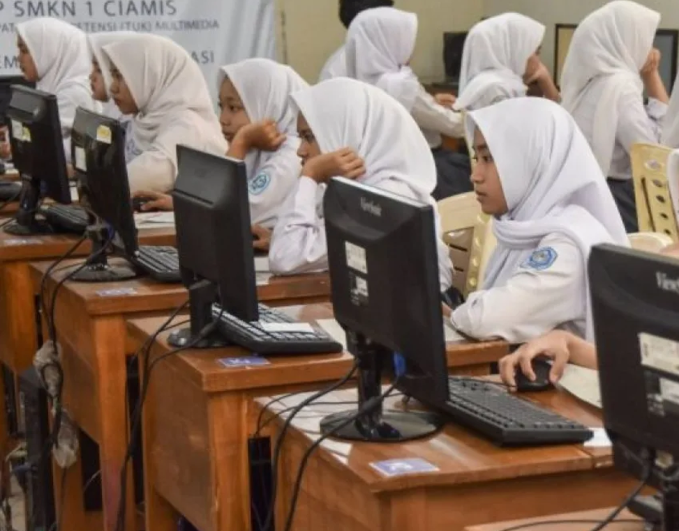 TKA SMA 2026 Berubah! Soal Matematika Dikurangi, Waktu Ujian Kini Lebih Panjang