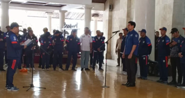 Indramayu Lepas 295 Atlet ke Porprov Jabar 2026, Lucky Hakim Tekankan Sportivitas