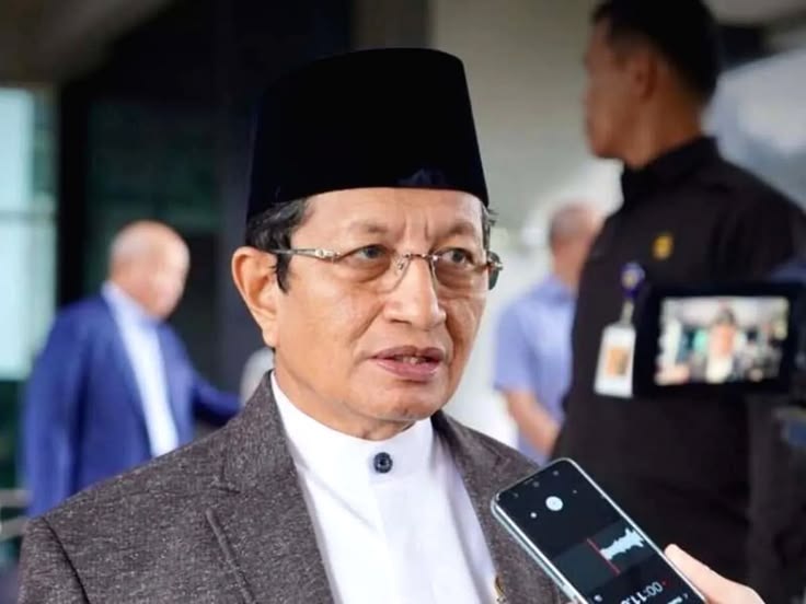 Sarung Bukan Sekadar Pakaian Santri! Usulan Selasa Bersarung Kemenag Bawa Misi Pelestarian Budaya