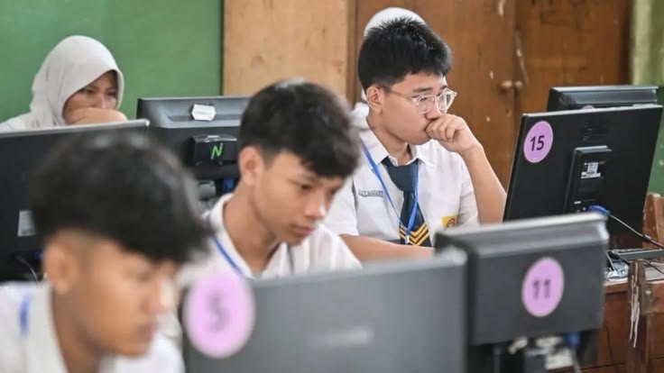 Soal TKA SMA 2026 Dikeluhkan Terlalu Panjang, Mendikdasmen Ungkap Alasan di Balik Standar Internasional